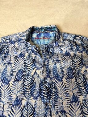 Robert Graham Blue & White Fern Leaf-Pattern Button-Down Shirt Flip Cuff summer!